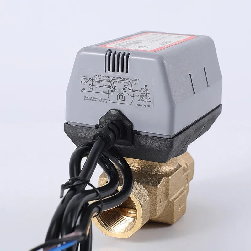 Two way/three-way brass globe valve 1/2 "(DN15) 3/4" (DN20) 1 "(DN25), AC220V, with VC6013/VC4013 fan coil electric actuator