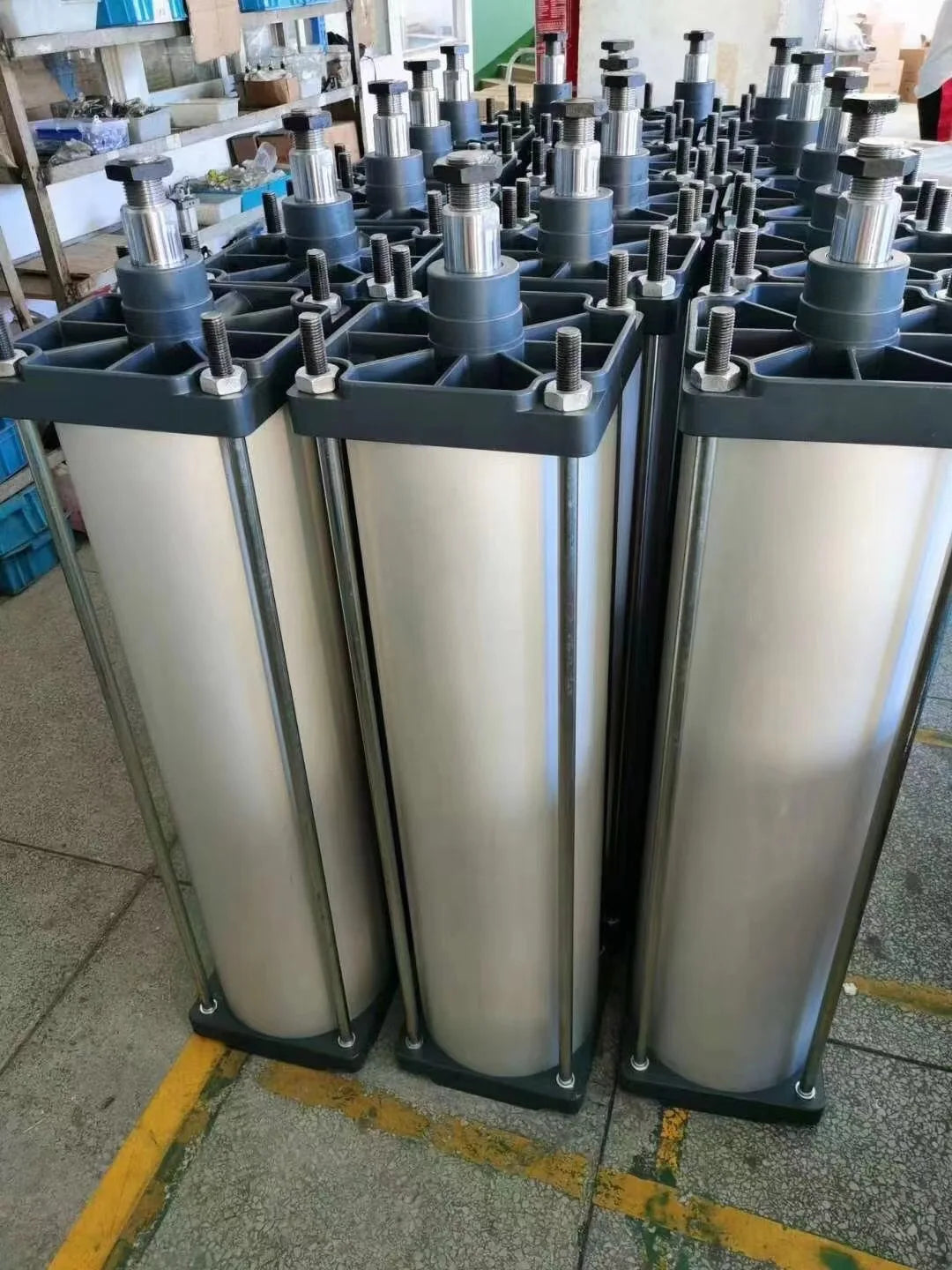 1/4" 3/8" 1/2" 3/4" 1" Water Brass Air Electric Solenoid Valve 2W025-08 2w040-10 2W160-15 2W200 DN15 DN20 DN10 Normally Closed